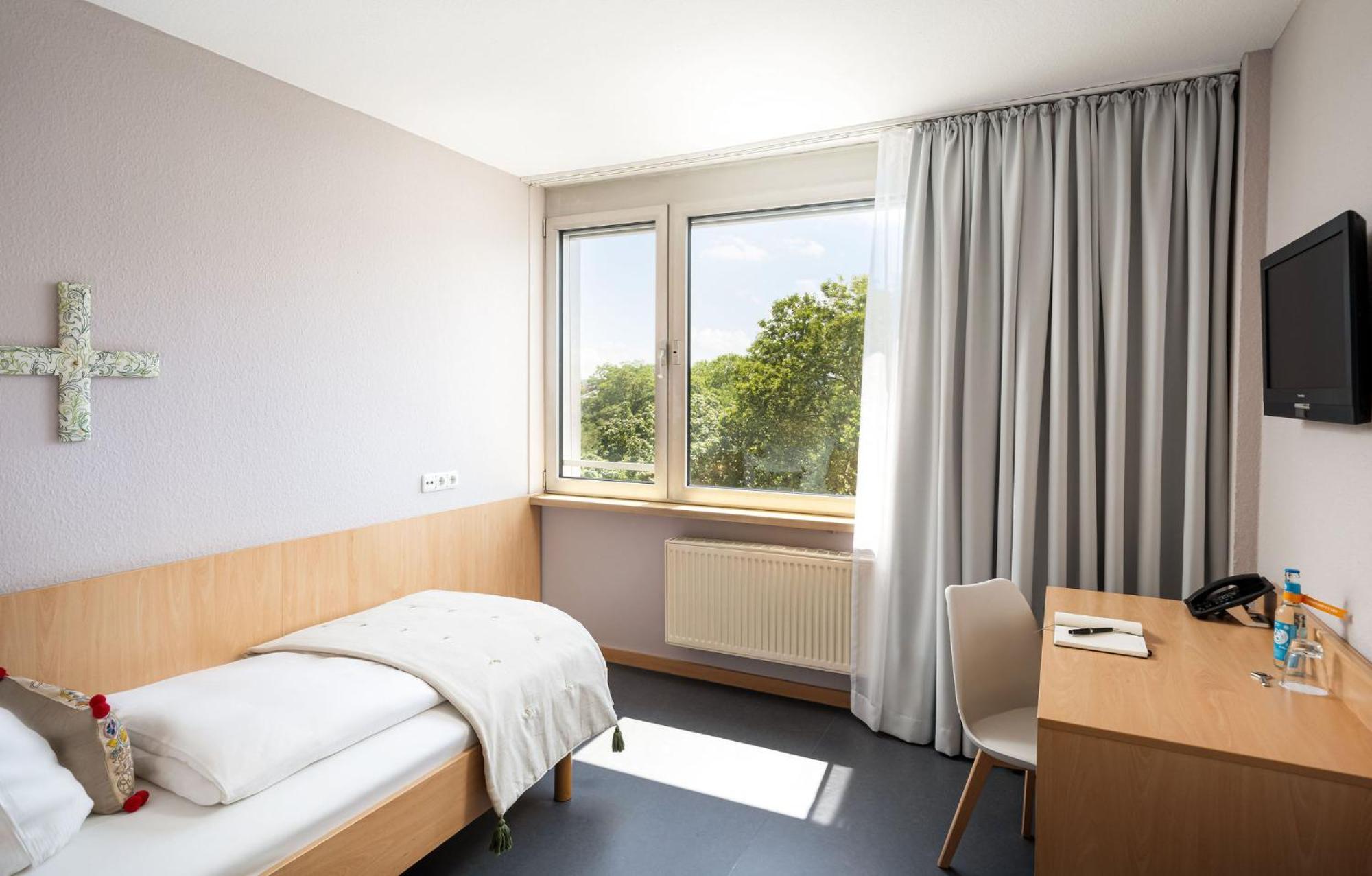 Mainhaus Stadthotel Frankfurt Франкфурт-на-Майні Екстер'єр фото